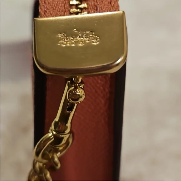 Coach Leather Crossbody Bag With Detachable Card Holder NWOT - Picture 6 of 8